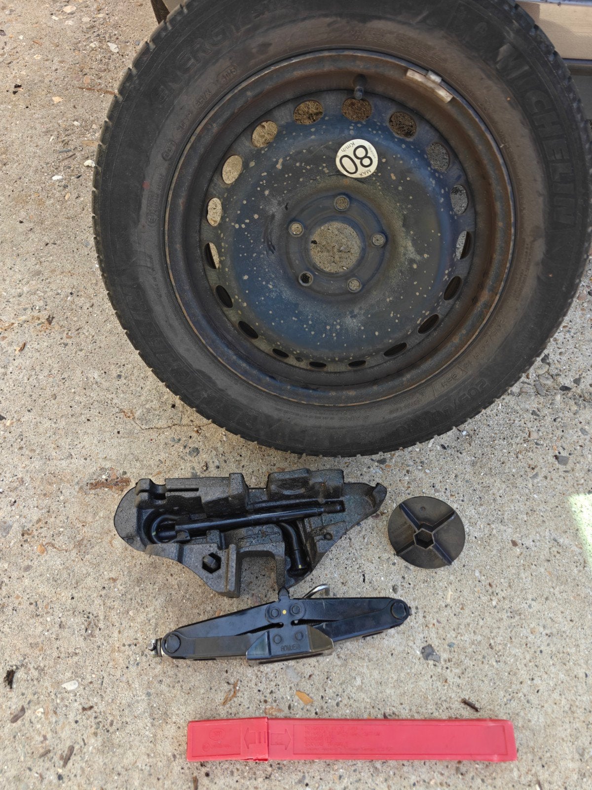 Krik en reserve wiel Renault scenic., Ophalen, Gebruikt, Manueel, Schaarkrik
