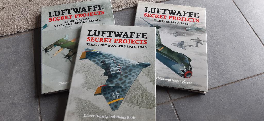 Boeken : vliegtuigen Luftwaffe secret projects. €50, Verzamelen, Militaria | Tweede Wereldoorlog, Ophalen