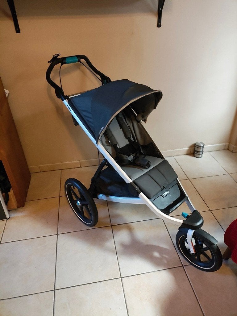 Kit complet Thule Urban Glide II en parfait état, Enlèvement, Comme neuf, Autres marques, Couverture pieds