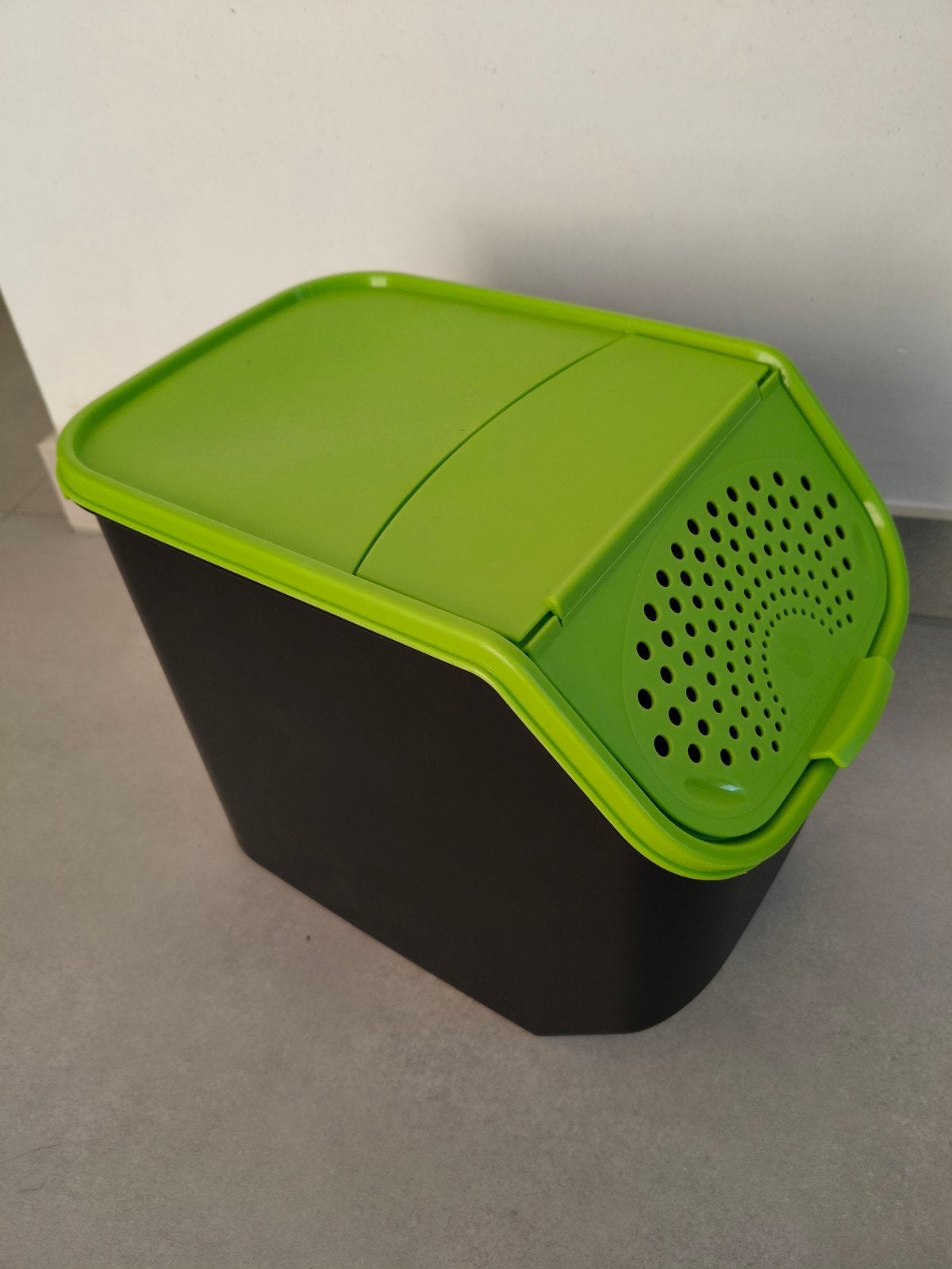Tupperware aardappelen bewaardoos 5,5 l, Ophalen