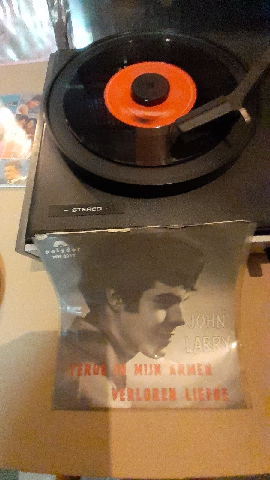 Vinyl singel john larry terug in mijn armen in goede staat, Enlèvement ou Envoi