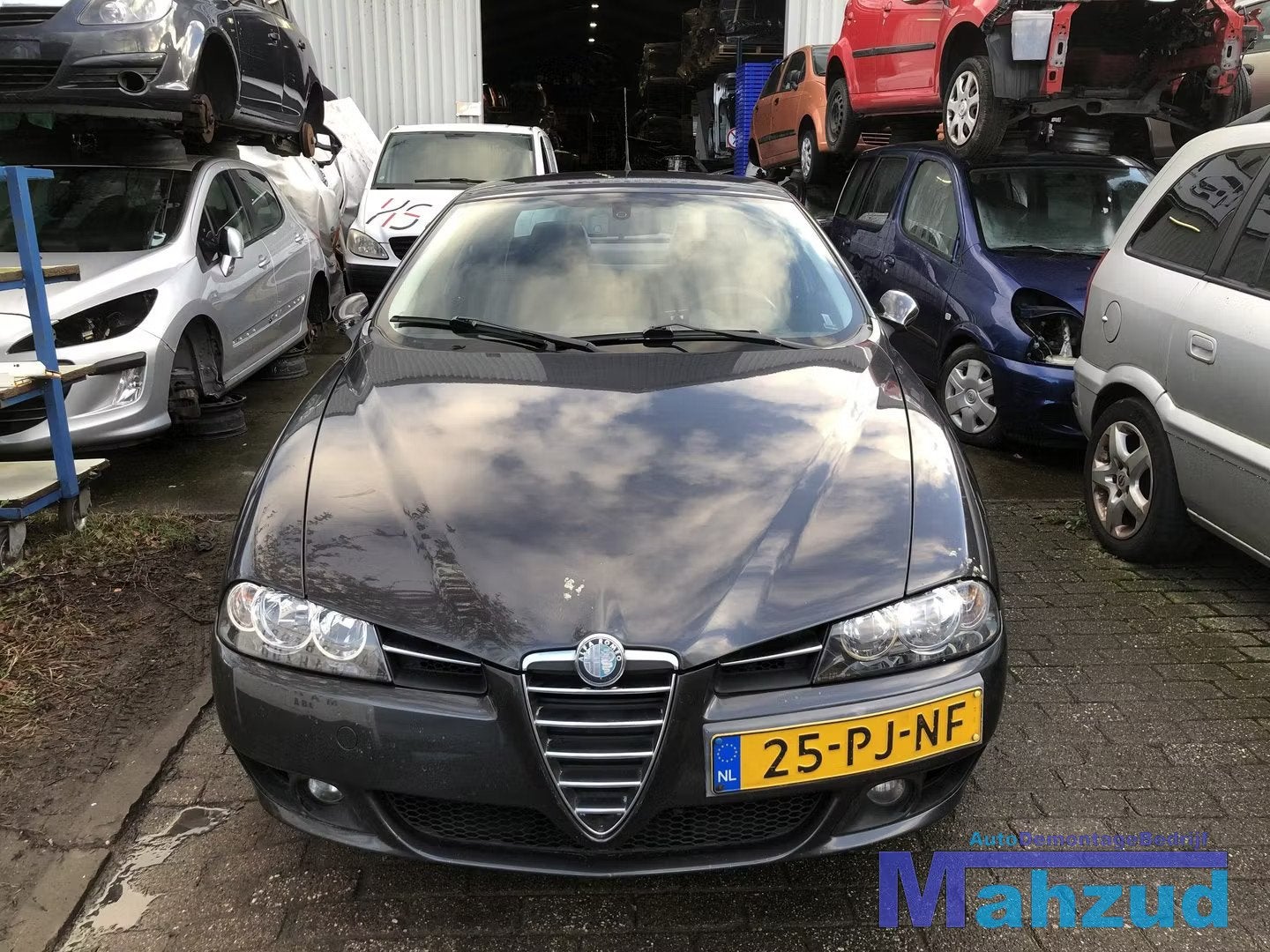 2004 ALFA ROMEO 156 voorkop zwart voorkop, Dpofca@stellantis.com, Stellantis Europe S.p.A., Utilisé, Alfa Romeo