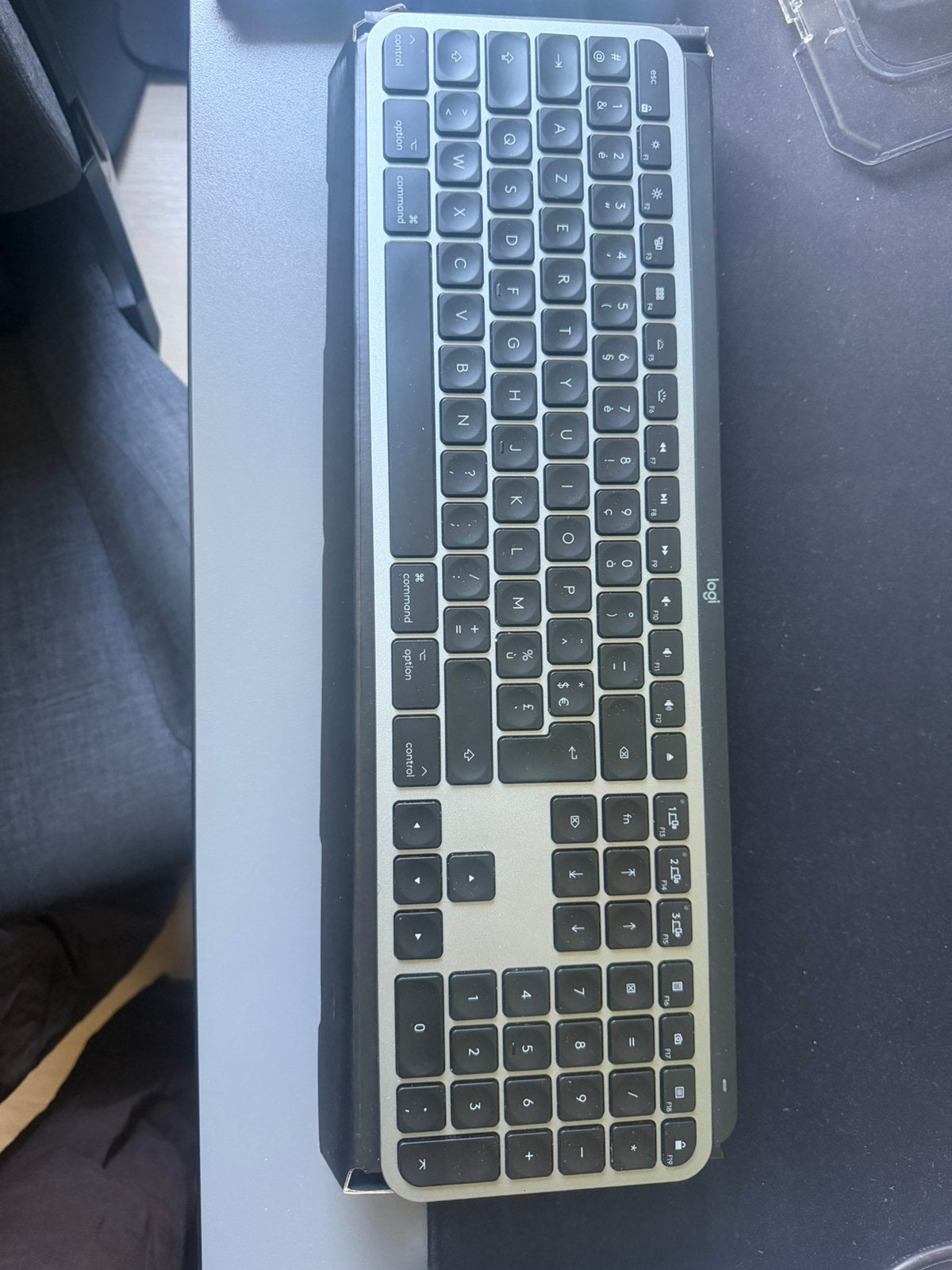 Logitech MX Keys Mac toetsenbord met toetsenbord - Azerty, Computers en Software, Ophalen, Azerty, Zo goed als nieuw, Draadloos