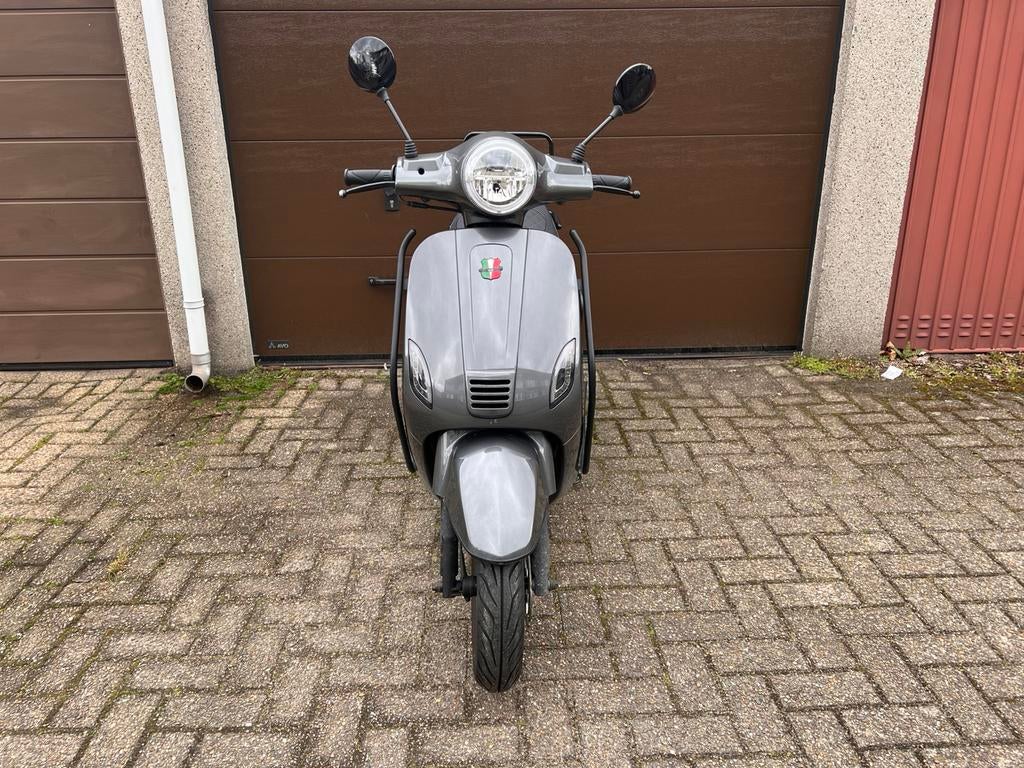 Gts toscana 50cc, Zo goed als nieuw, Benzine, Ophalen, Overige merken