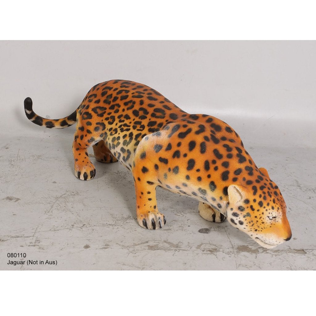 Statue de jaguar, hauteur 40 cm, longueur 134 cm