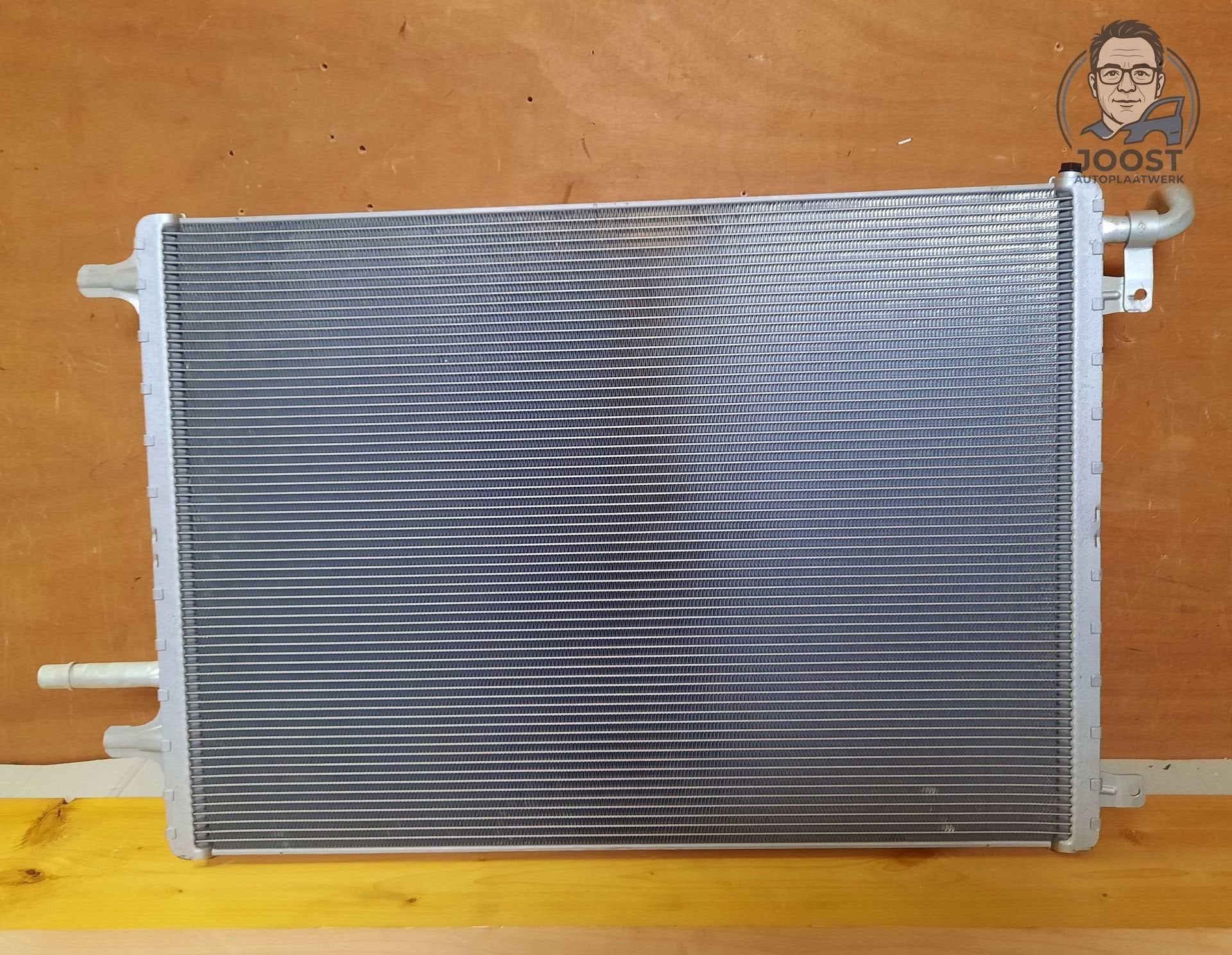 Radiateur nieuw orgineel Land Rover Discovery K8D2-8K230-AC, Autos : Pièces & Accessoires, Neuf, Land Rover, Enlèvement ou Envoi
