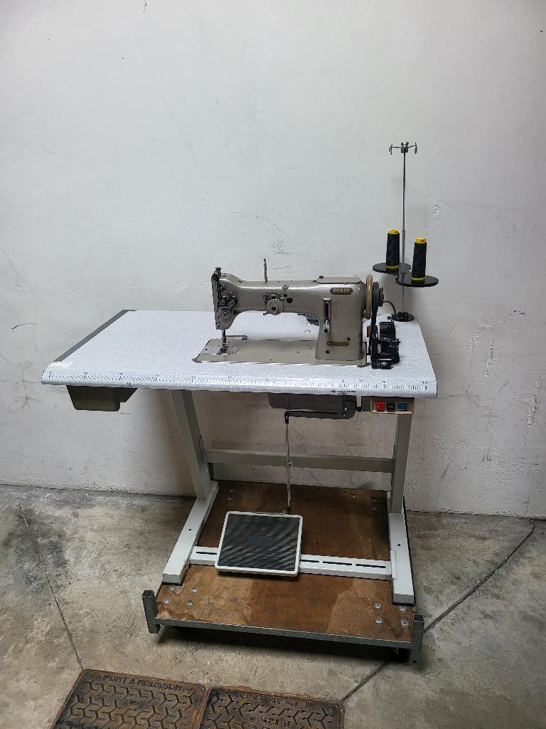 Industriele Naaimachine Pfaff 138-6/01 BS (220v), Hobby en Vrije tijd, Naaimachines en Toebehoren, Ophalen of Verzenden, Naaimachine