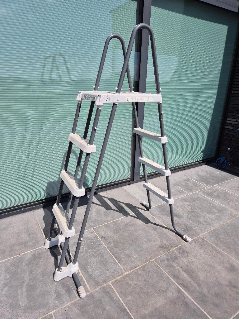 Intex zwembad ladder, Ophalen, Gebruikt, Ladder