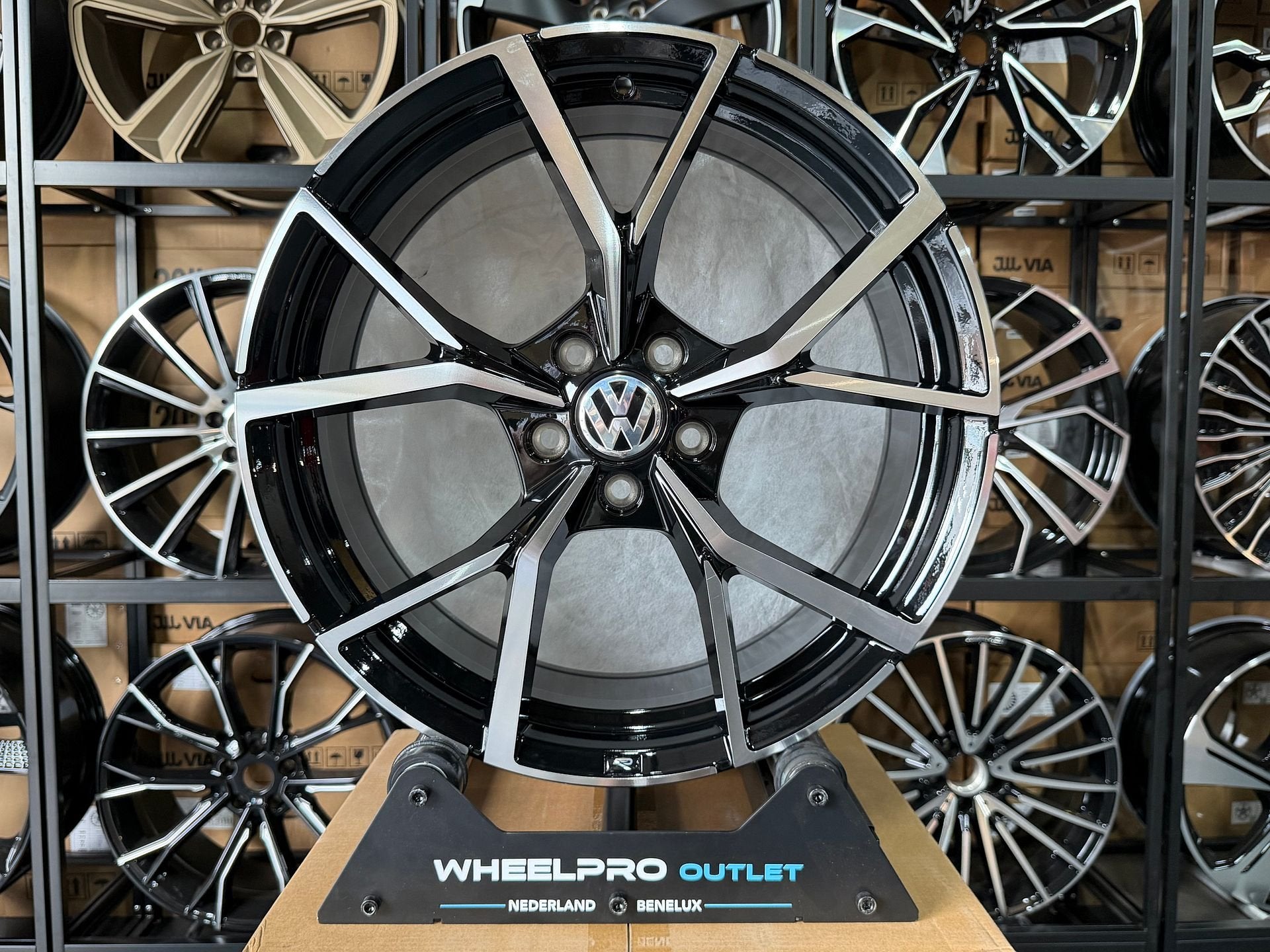 19'' ESTORIL R look velgen 5X112 Golf 7 8 8.5 T-ROC R-LOGO