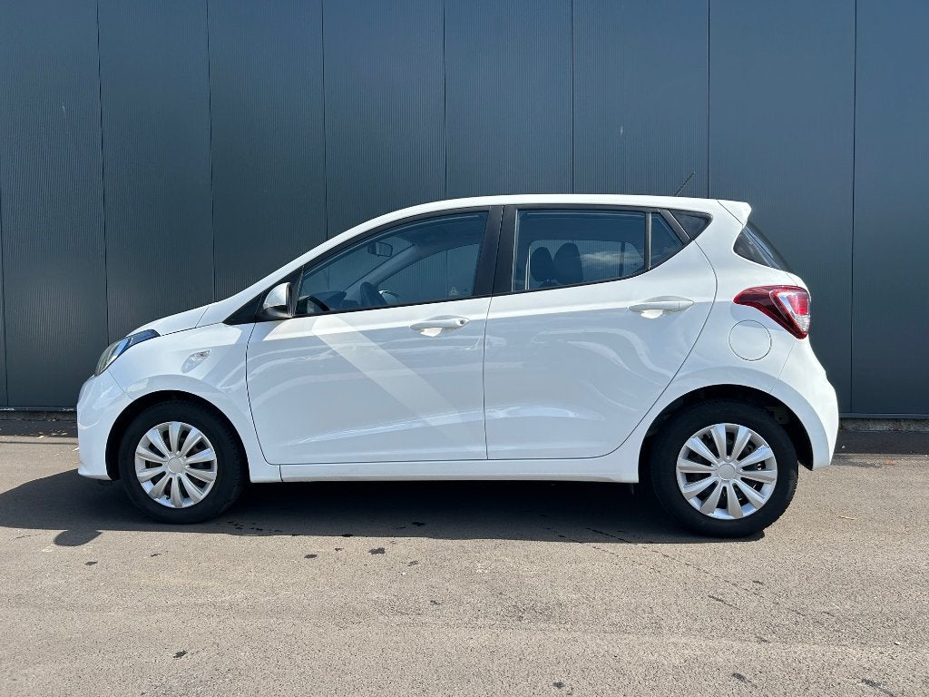 Hyundai i10, Auto's, Voorwielaandrijving, Stof, Wit, Handgeschakeld