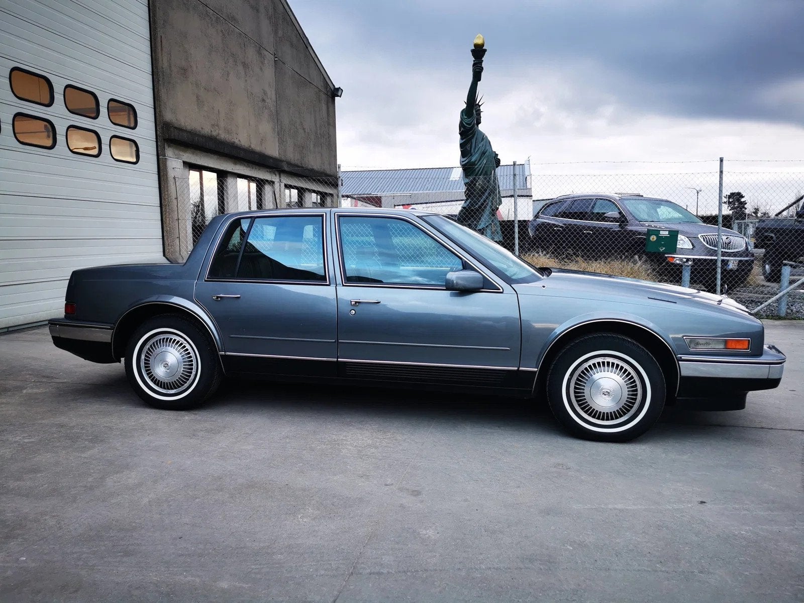 Cadillac Seville sedan (bj 1987, automaat), foto 6