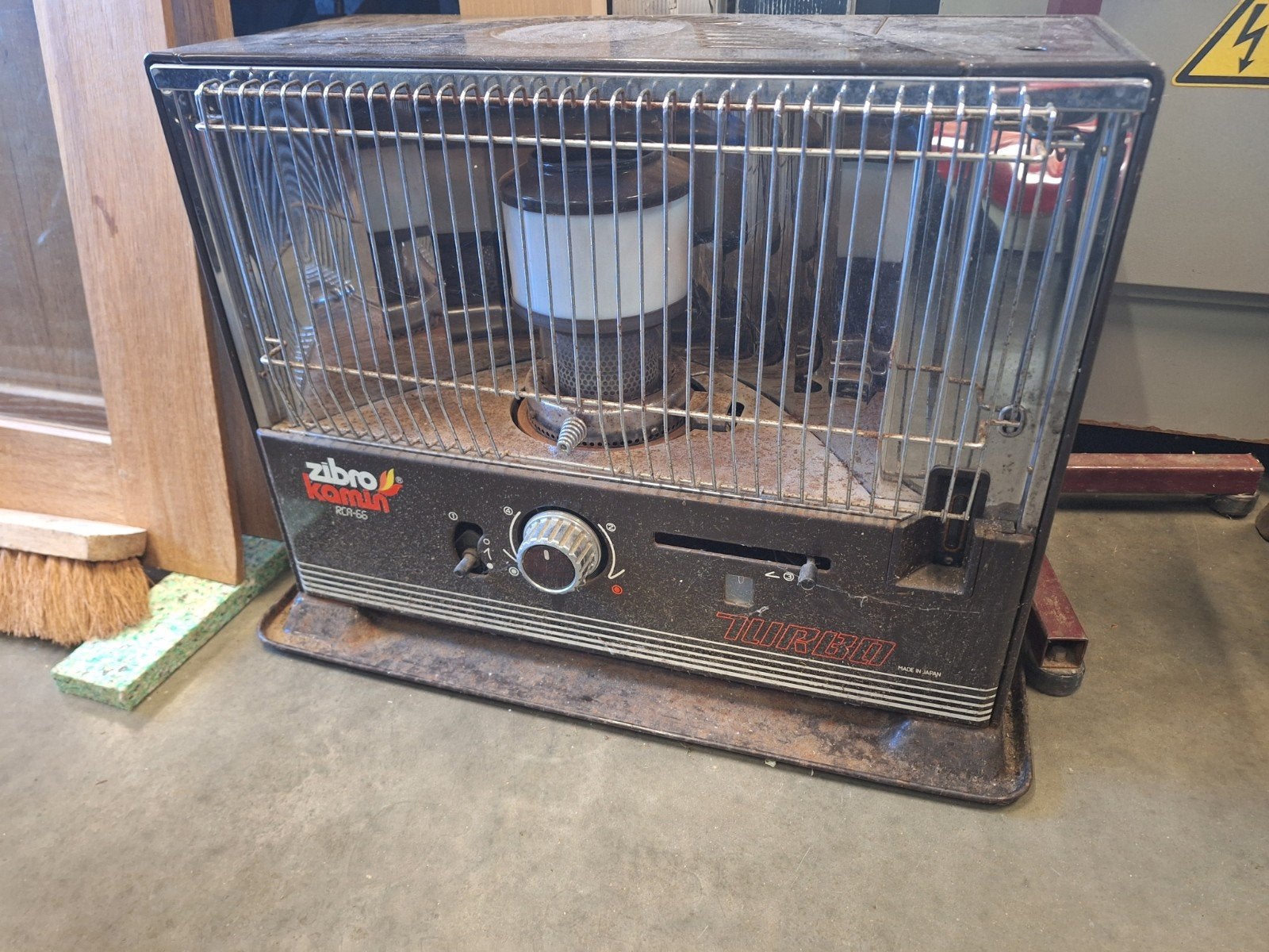 Zibro kamin turbo, Huis en Inrichting, Kachels, Ophalen