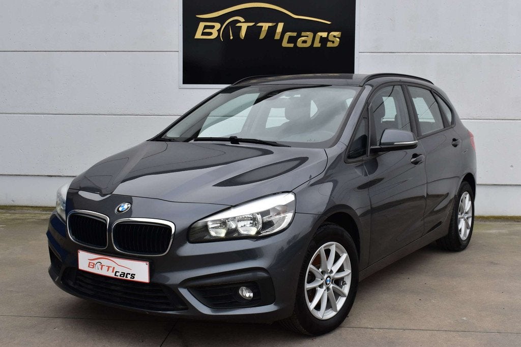 BMW 2 Serie 216 d* Navi* 2-Zone Airco* PDC achteraan* Cruise, Voorwielaandrijving, Stof, Lichtsensor, 2 Reeks