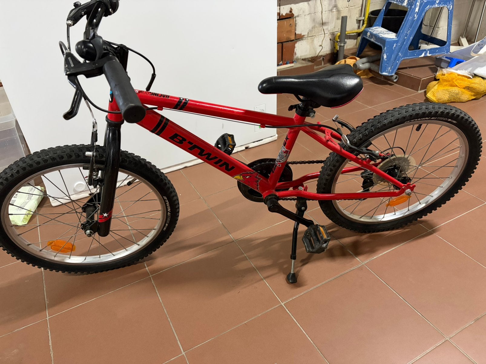 Btwin jongensfiets 20 inch, Fietsen en Brommers, Ophalen, Gebruikt, Staal, Velgrem