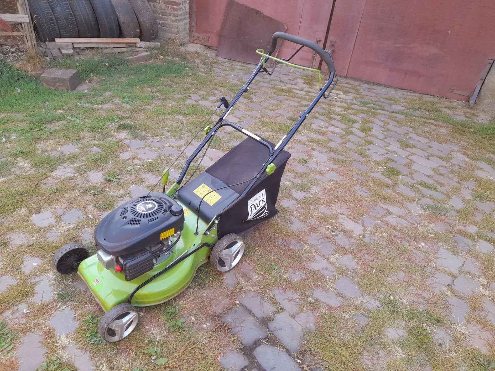 grasmaaier benzine zelftrekker in zeer goed staat, Jardin & Terrasse, Tondeuses à gazon, Enlèvement