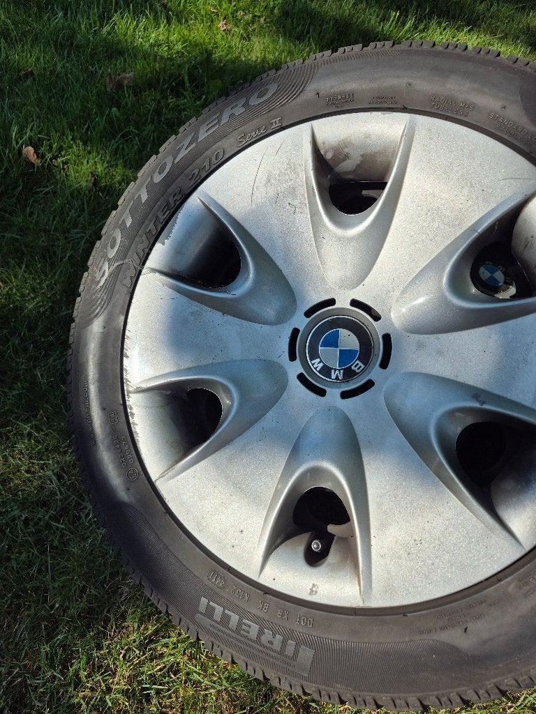 2 stuks Autobanden + velg  voor BMW 1, Auto-onderdelen, Banden en Velgen, Ophalen, Gebruikt, Velg(en), 16 inch