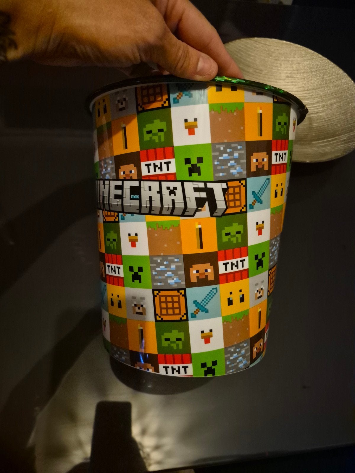minecraft vuilbakje, Ophalen