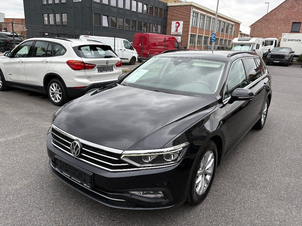 VW Passat Variant 2.0TDi 150pk DSG, 2000 kg, Zwart, Bedrijf, Onderhoudsboekje