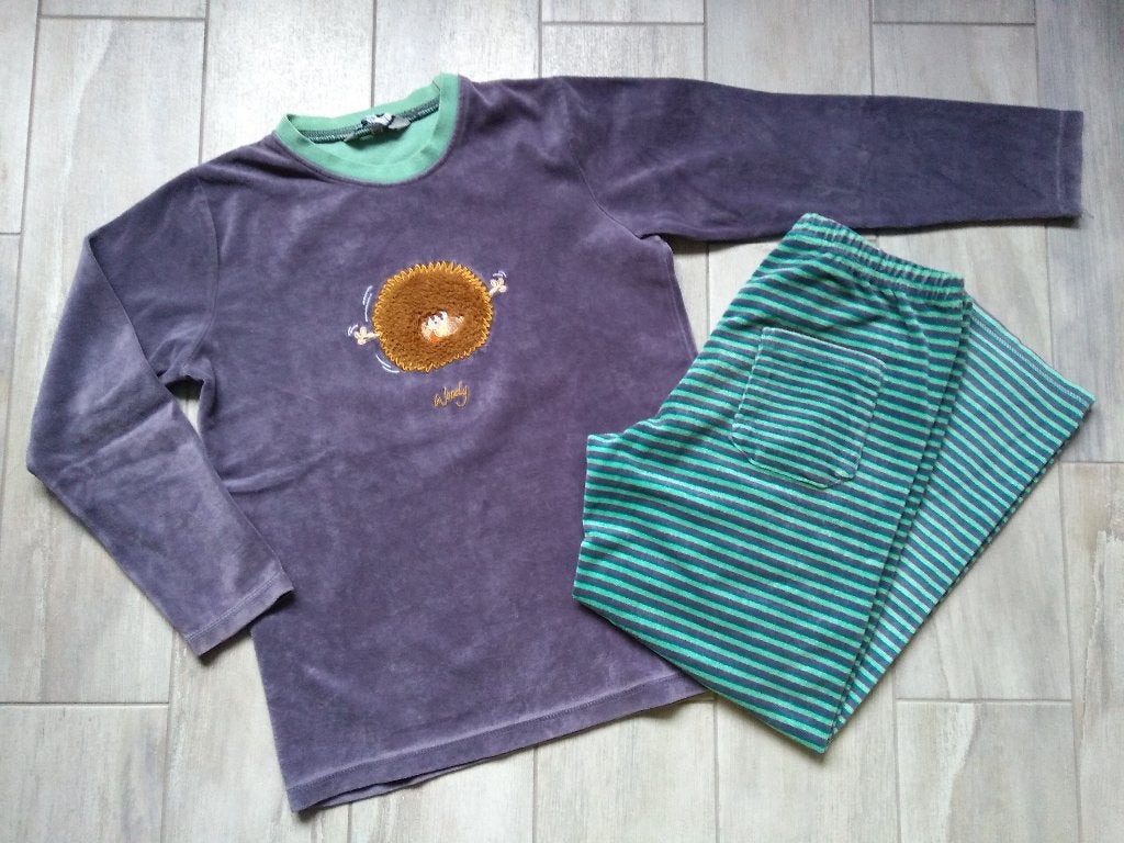 ★ M140 - Woody winterpyjama in velours thema zeeegel, Enfants & Bébés, Vêtements enfant | Taille 140, Garçon, Enlèvement ou Envoi