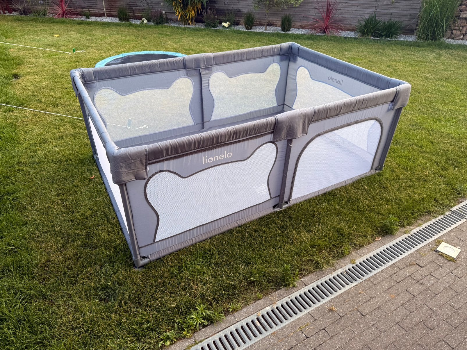 Lionelo grondbox, Caravans en Kamperen, Windschermen, Ophalen, Zo goed als nieuw