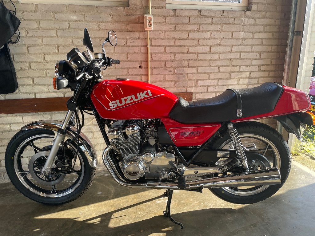 Suzuki GSX400F 1981 NIEUWSTAAT!, 4 cylindres, 398 cm³