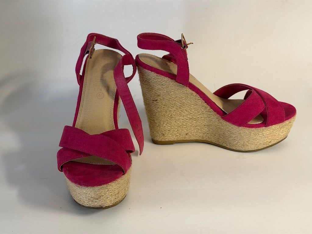 Rode sleehak sandalen, Verzenden, Sandalen of Muiltjes, Zo goed als nieuw, Marypaz