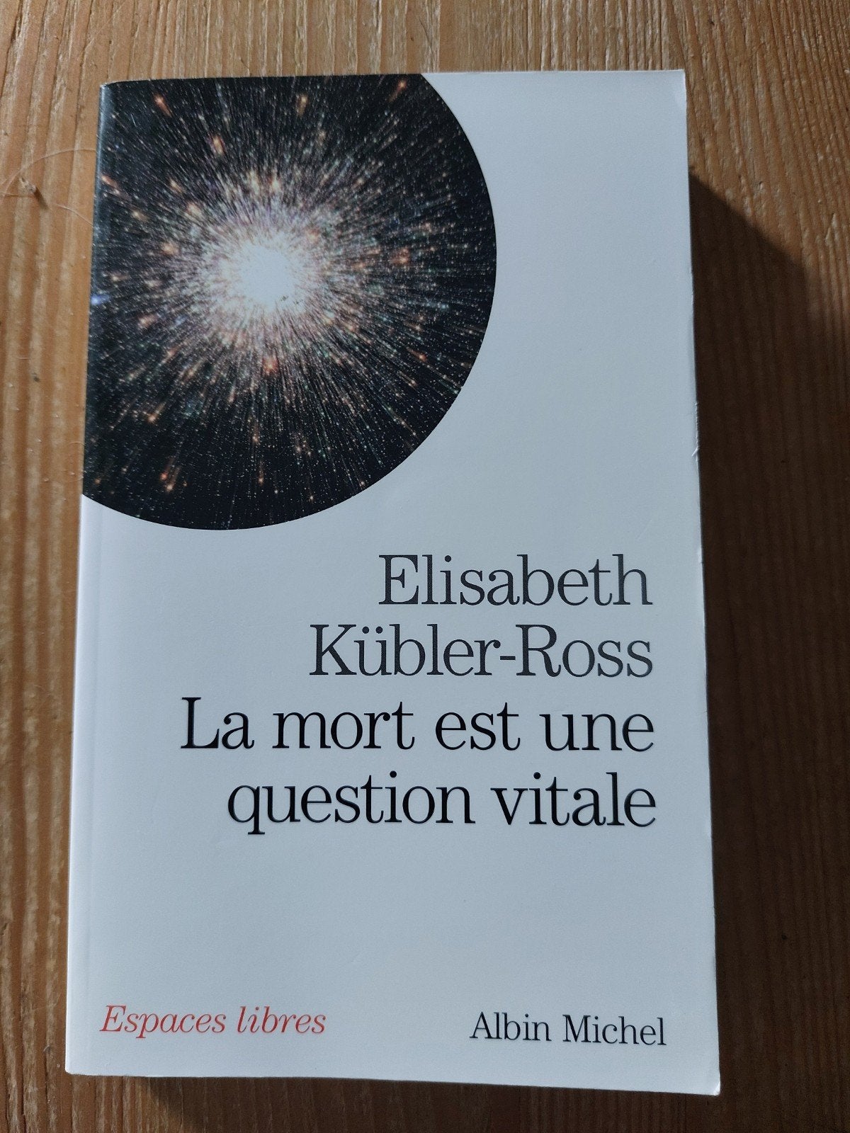 La mort est une question vitale de Kübler-Ross, Enlèvement