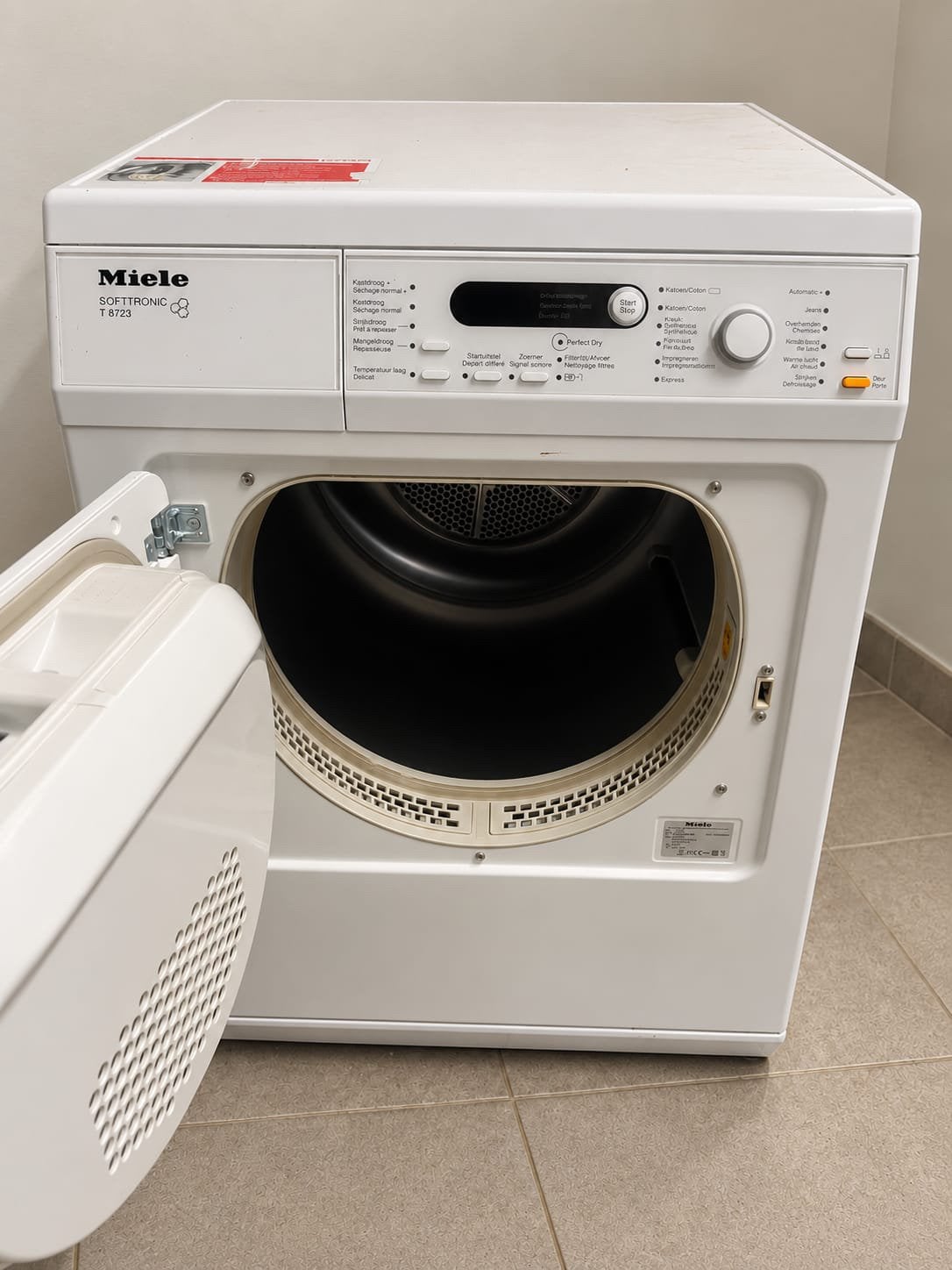 Miele Softronic luchtafvoerdroogkast., Elektronische apparatuur, Ophalen, 6 tot 8 kg, Gebruikt, Luchtafvoer