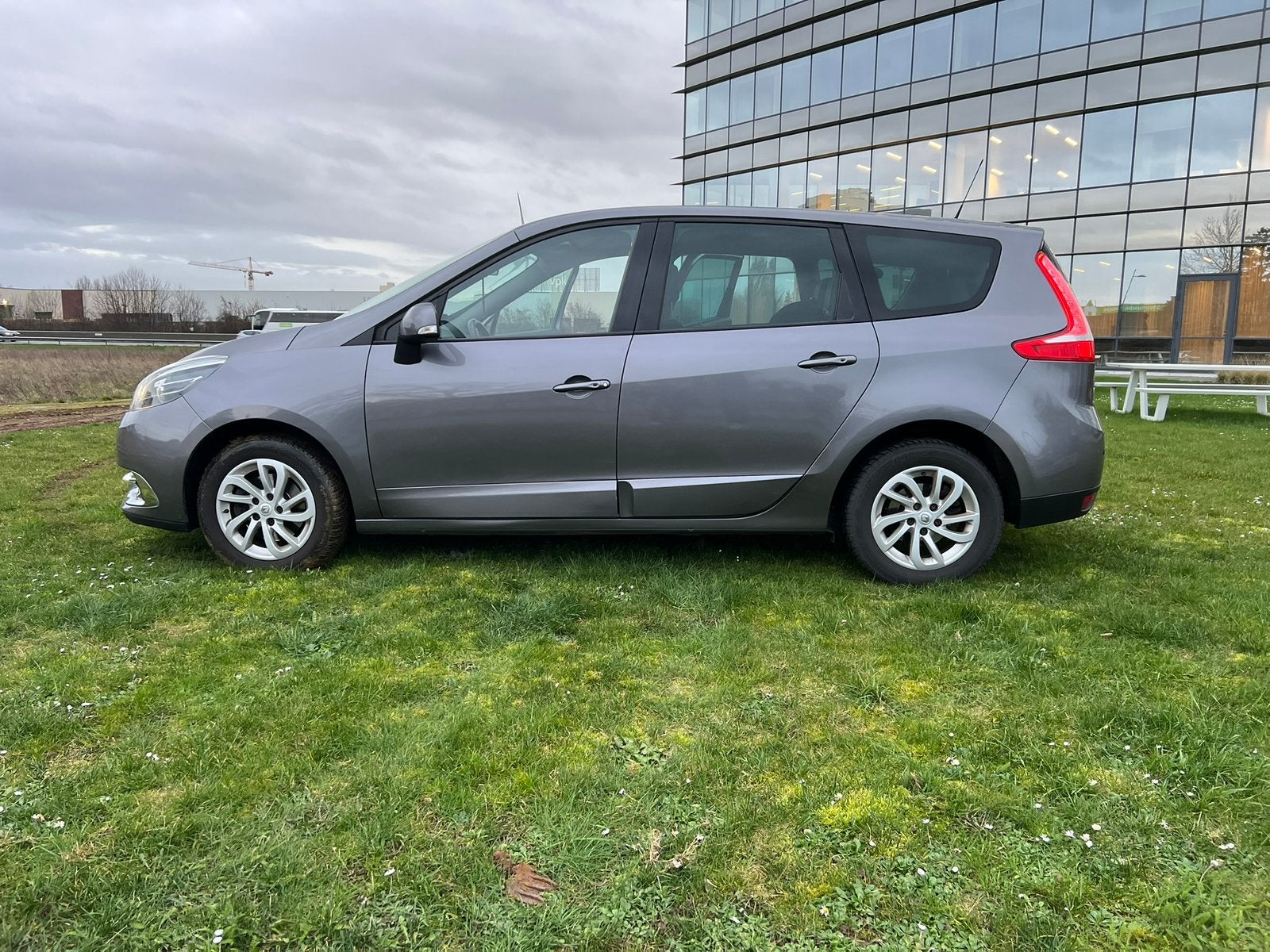 Renault Scenic 5 Zit, Autos, 90 kW, Argent ou Gris, Achat, Noir