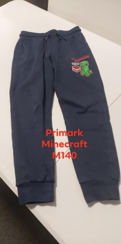 Broek Maat 140 Minecraft 3€Broek c&a Maat 140 e, Ophalen, Zo goed als nieuw, Jongen, Broek