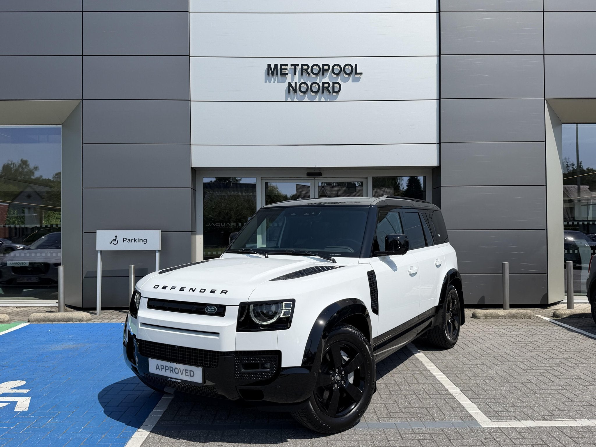 Land Rover Defender D300 X-Dynamic HSE // Lichte Vracht, Autos, Land Rover, Achat, Euro 6, Entreprise, Noir