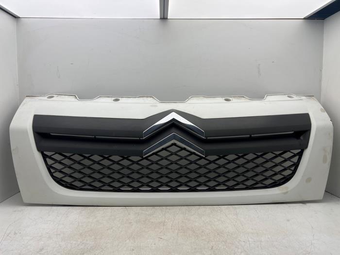 Grille van een Citroen Jumper, Auto-onderdelen, Carrosserie, Citroën, Gebruikt, 3 maanden garantie, Ophalen of Verzenden