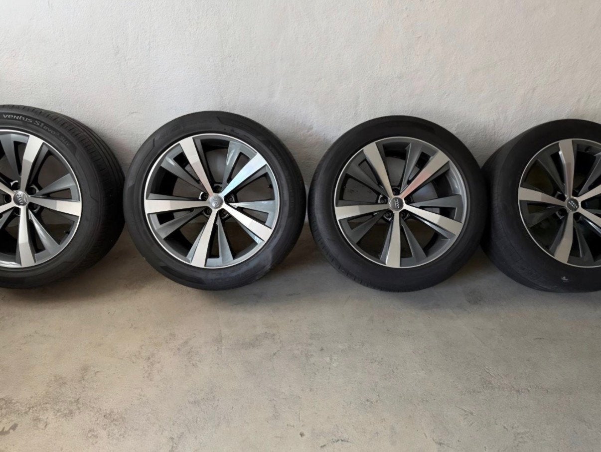 À vendre jantes audi q7 et q8 21 pouces avec pneus 285/45/21, Pneus et Jantes, 4 Saisons, 285 mm, 21 pouces