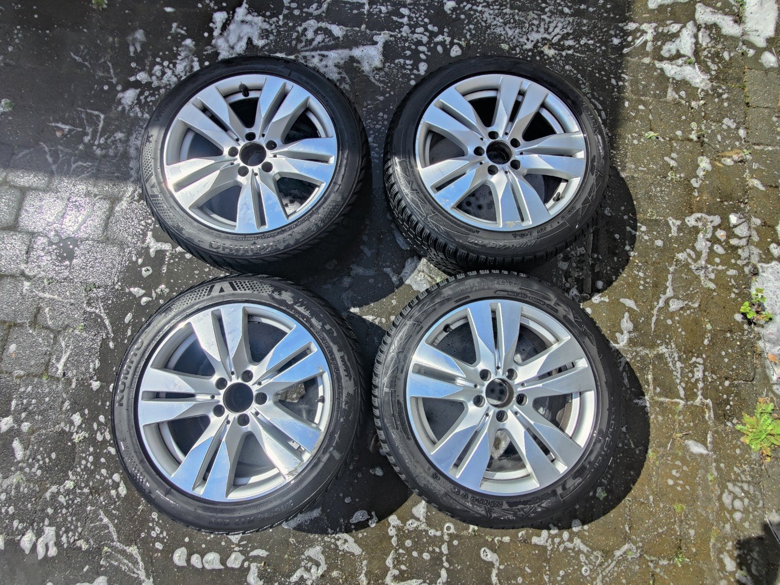 Mercedes E klasse winterbanden en velgen, Ophalen, 17 inch, Winterbanden, Velg(en)