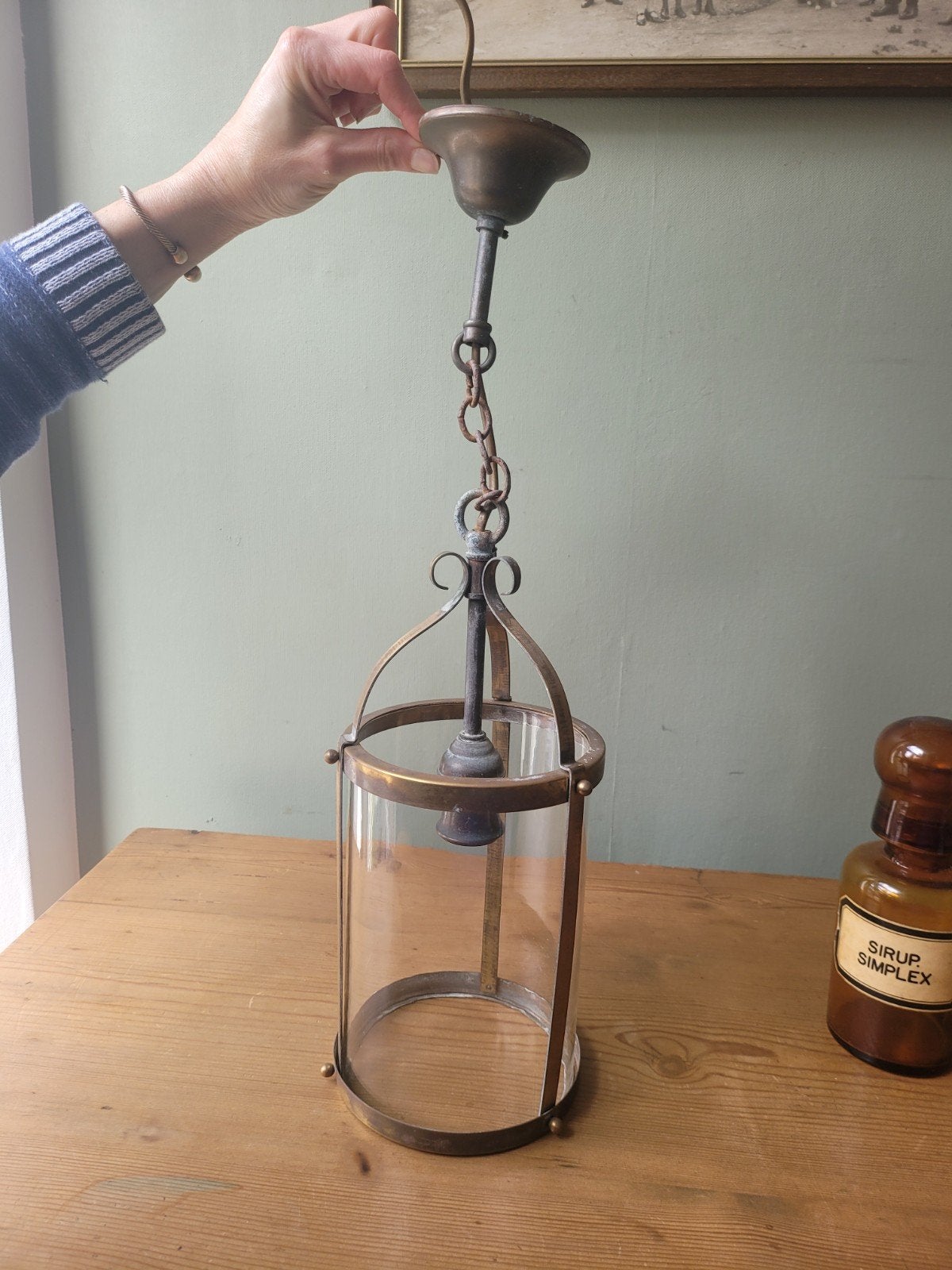 Ancienne suspension en laiton et verre moulé, Enlèvement ou Envoi