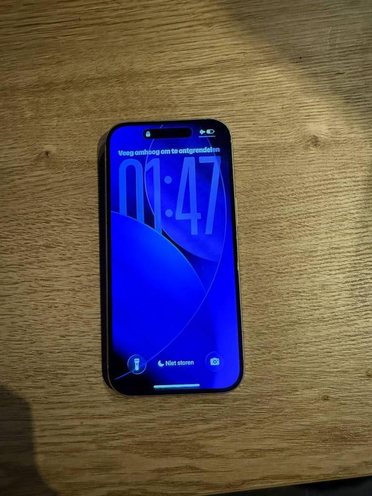 Iphone 15, Ophalen, IPhone 15