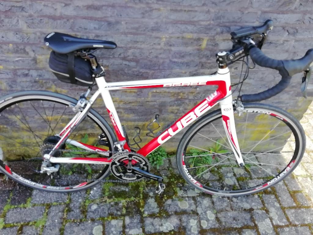 CUBE met Ondersteuning E-motor 35 km snel 150 km bereik, Ophalen, Velgrem, Aluminium, 49 tot 53 cm