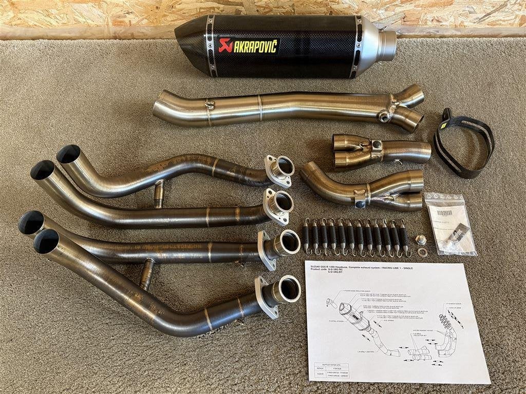 Akrapovic uitlaat systeem Suzuki GSX1300R Hayabusa 2008-2017, Motoren, Ophalen of Verzenden, Gebruikt