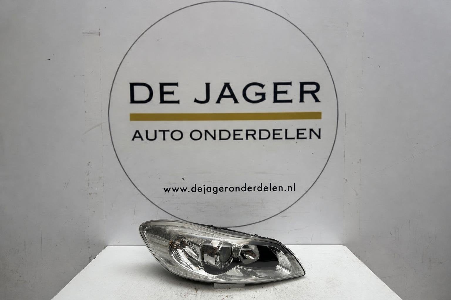 Volvo C30 FL koplamp rechts 31214800, Gebruikt, Gunnar Engellaus vag 8
405 31  Gothenburg, SE, Info@volvocars.com, Volvo