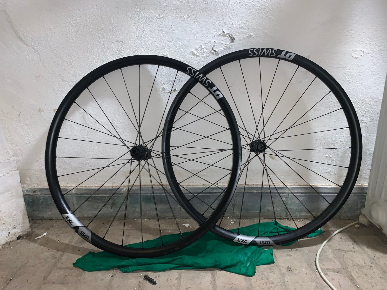 MTB enduro wielset DT Swiss EXC1501 carbon, Fietsen en Brommers, Ophalen, Zo goed als nieuw, Stuur, Carbon