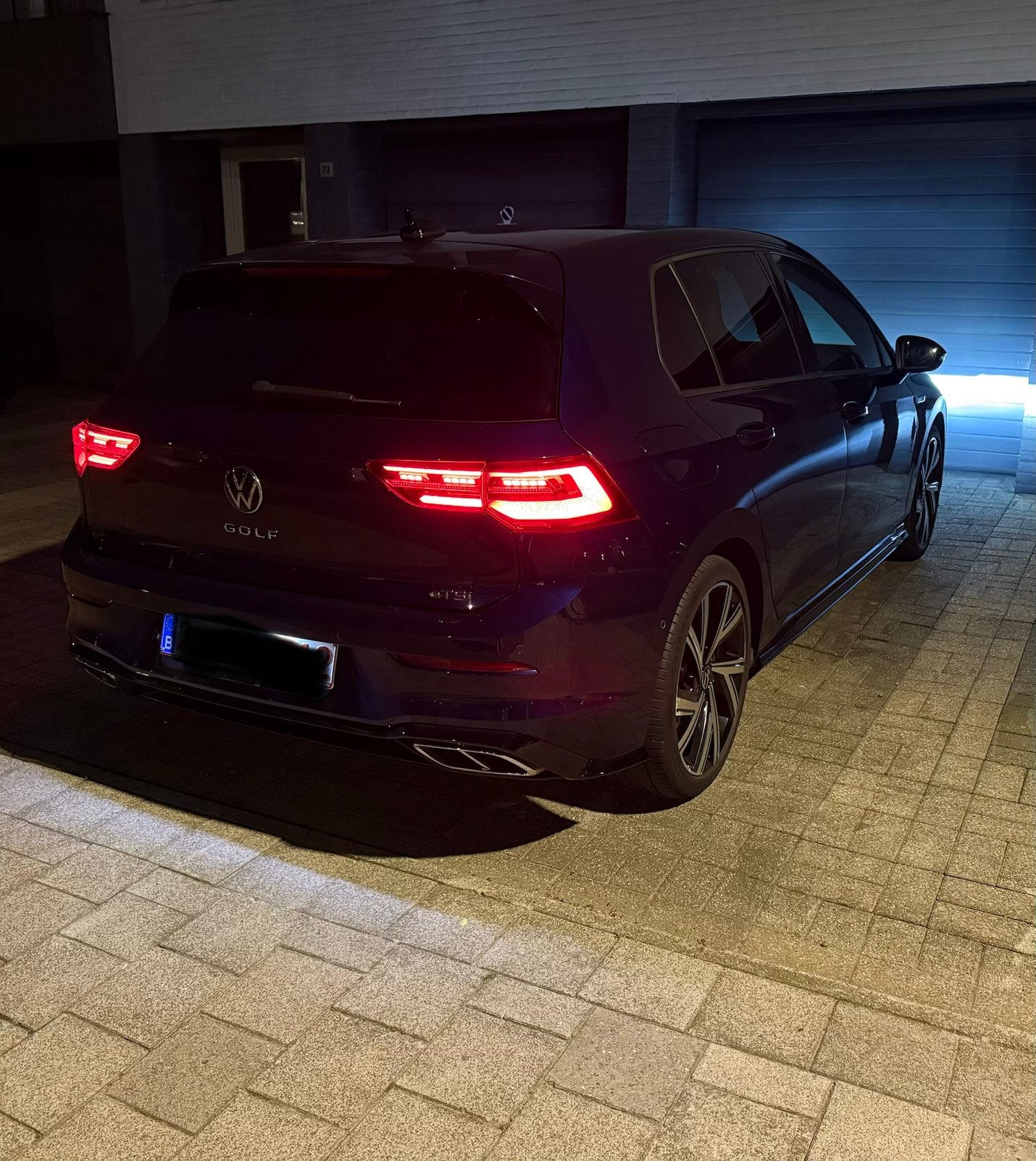 VW Golf 8 1.5 eTSI DSG R-Line | IQ.LIGHT | Harman Kardon, Automaat, Dealer onderhouden, Euro 6, Blauw