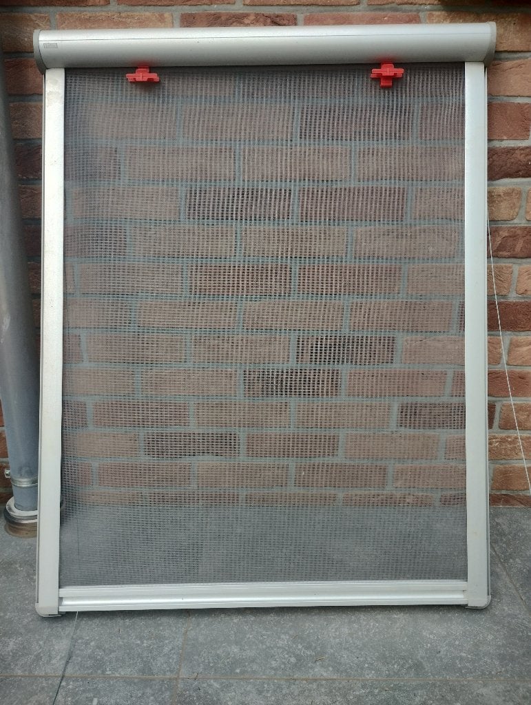 Moustiquaire Velux, Enlèvement