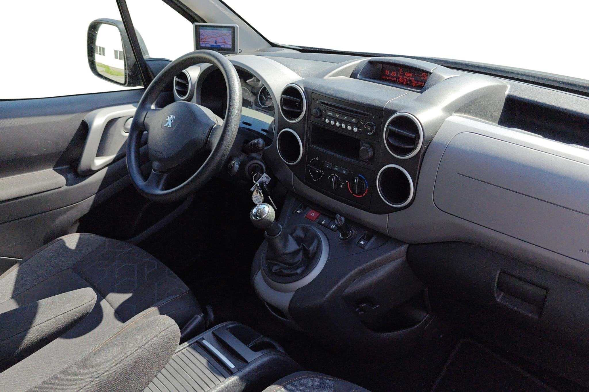 Peugeot Partner Tepee 1.2 PureTech 81kW S/S Tepee Style, Autos, Argent ou Gris, Achat, Boîte manuelle, Noir