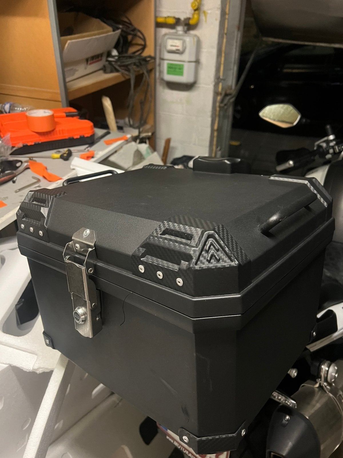 Top case universel 57L, Motoren, Ophalen of Verzenden, Zo goed als nieuw