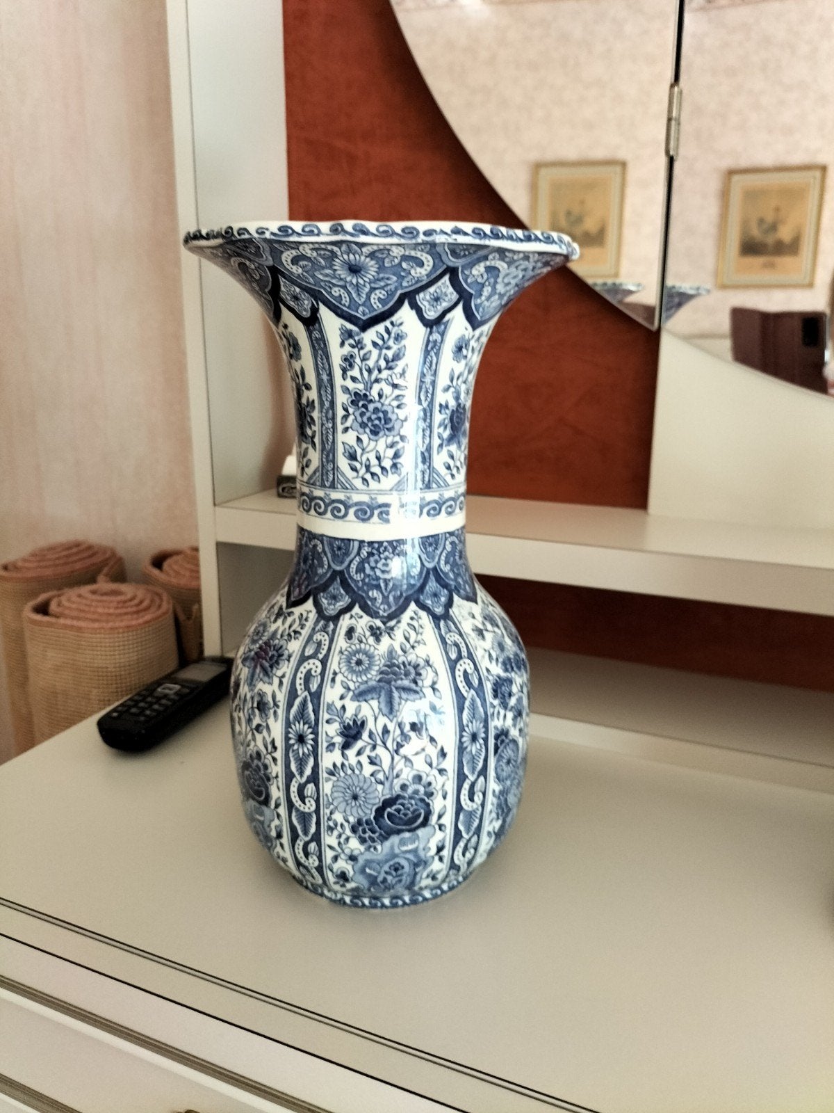 Delfts blauwe vaas te koop wegens verhuis ouders, Ophalen