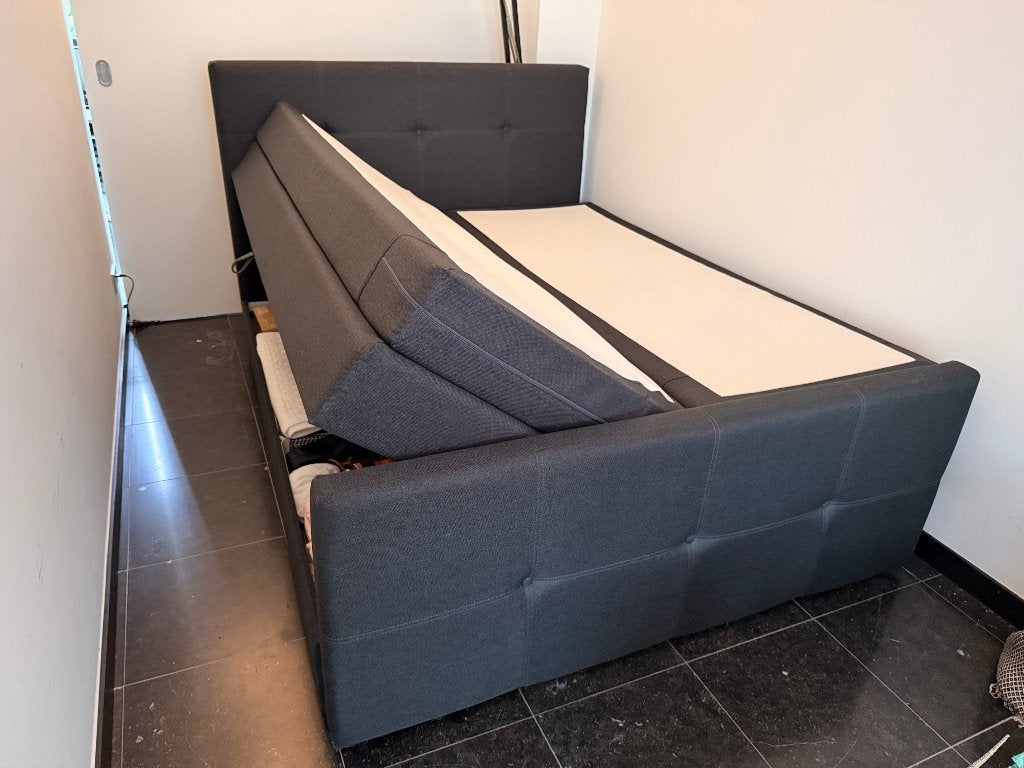 Lit double avec espace de rangement (160x200), Tissu, Comme neuf, Enlèvement, 200 cm