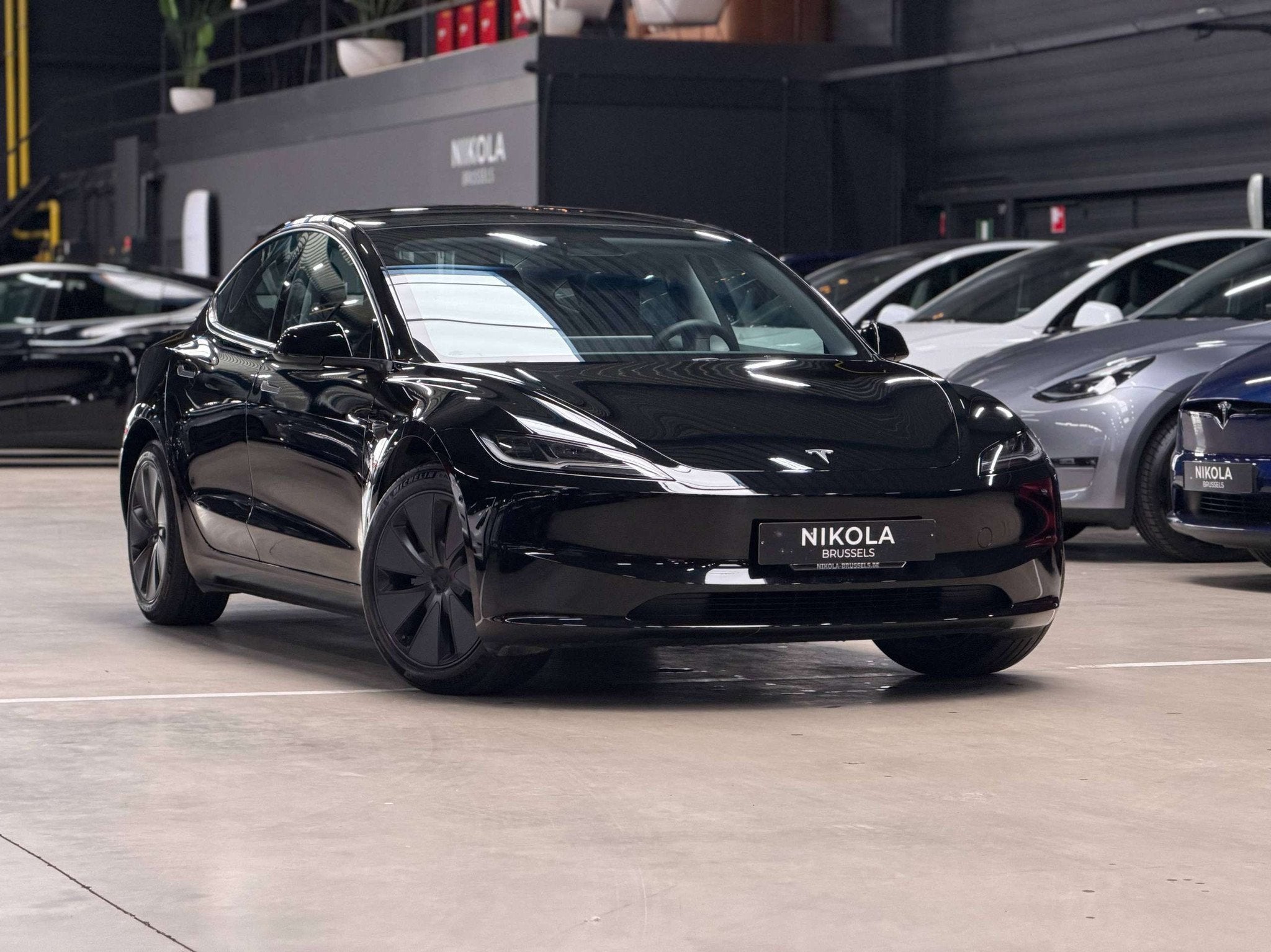 Tesla Model 3 REAR WHEEL DRIVE - AUTOPILOT ACTIVE - HIGHLAND, Autos, Tesla, 513 km, Achat, 261 ch, 4 portes
