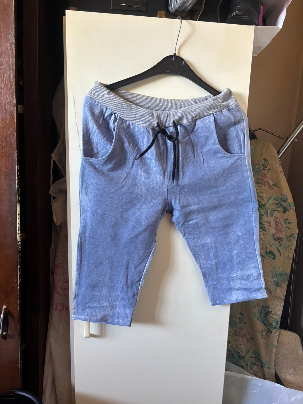 3 pantalons à quartz, Vêtements | Femmes, Culottes & Pantalons, Trois-quarts, Taille 38/40 (M), Gris, Enlèvement ou Envoi