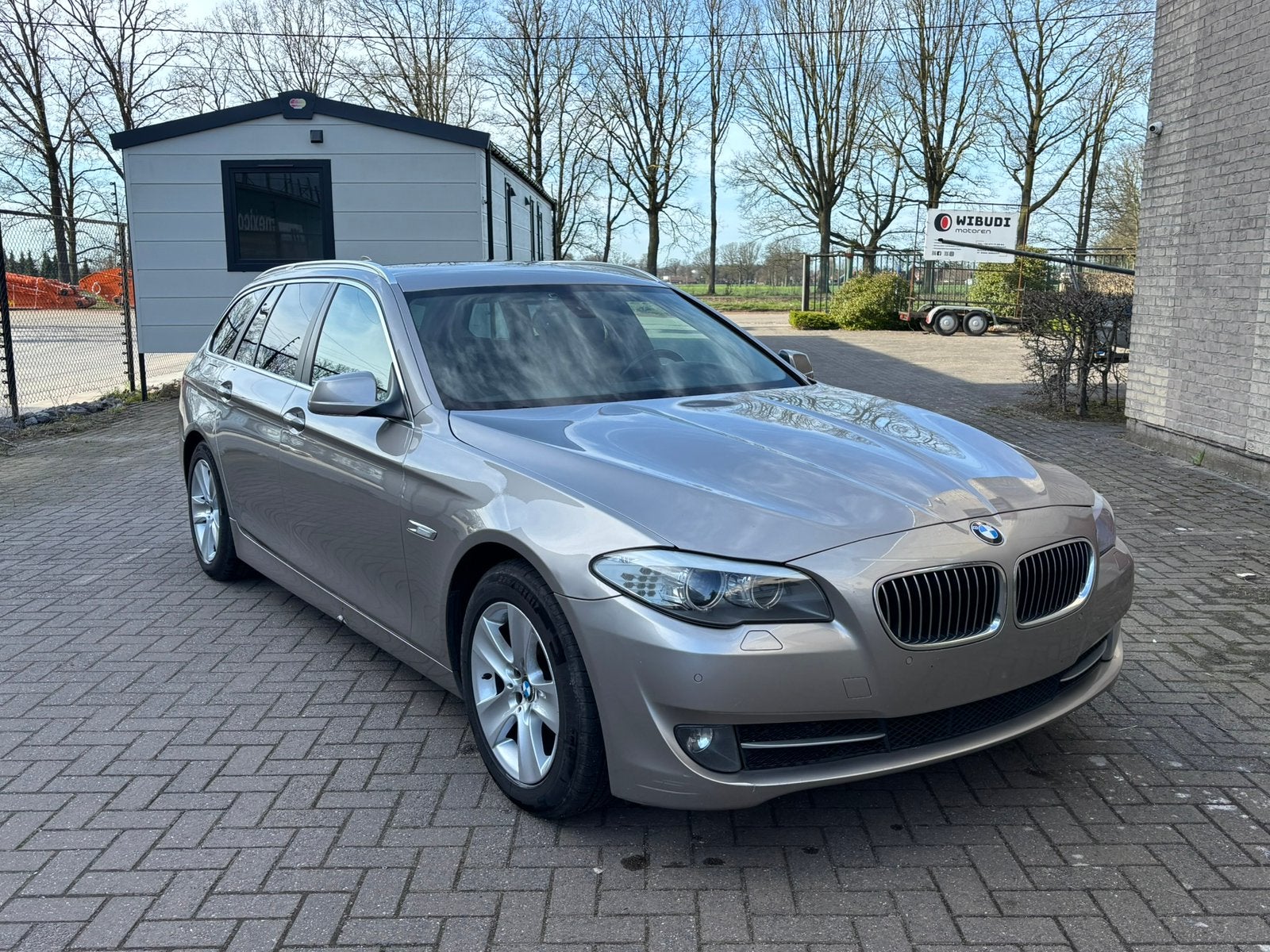 Problème de distribution de la Bmw 520d, Autos, BMW, Cuir, Euro 5, Beige, Beige