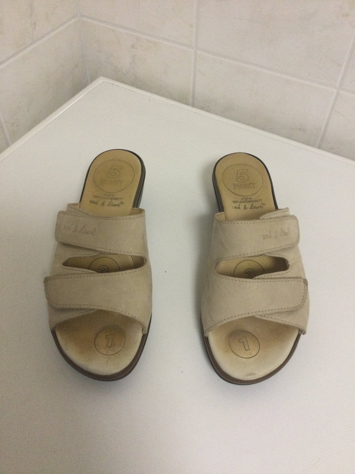Slippers - maat 40 - met massage drukpunten, Enlèvement ou Envoi, Sandales de bain